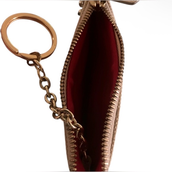 Dooney & Bourke Cream Wristlet - Picture 5 of 6